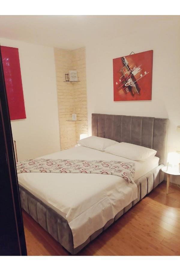 Apartments Alisa Brodarica  Bagian luar foto