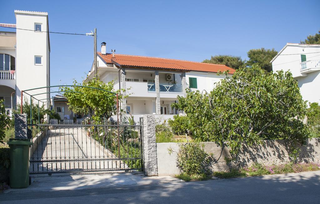 Apartments Alisa Brodarica  Bagian luar foto