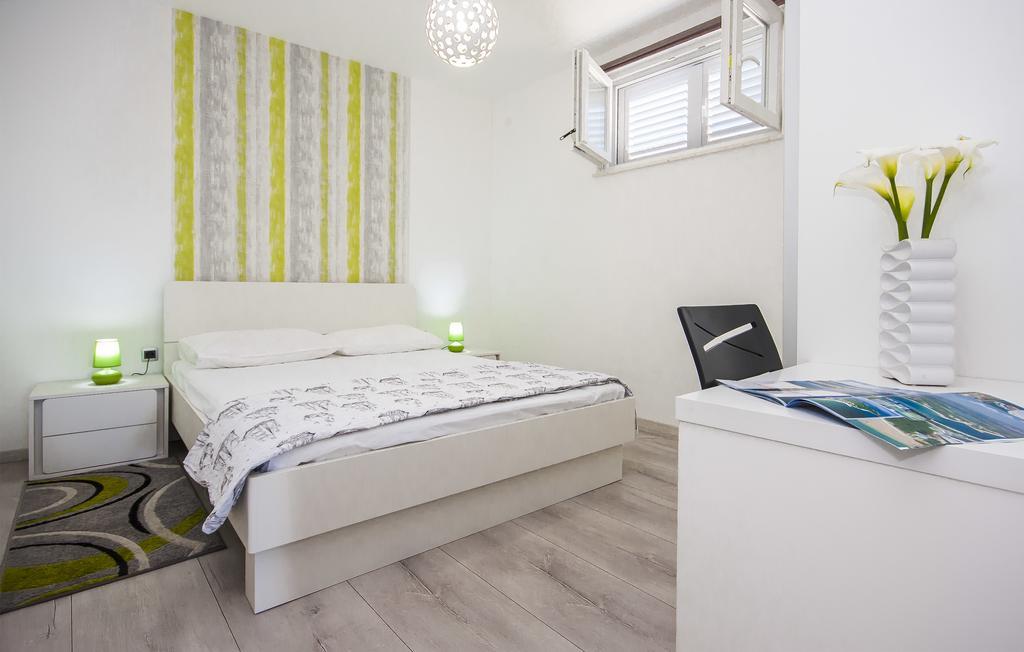 Apartments Alisa Brodarica  Bagian luar foto